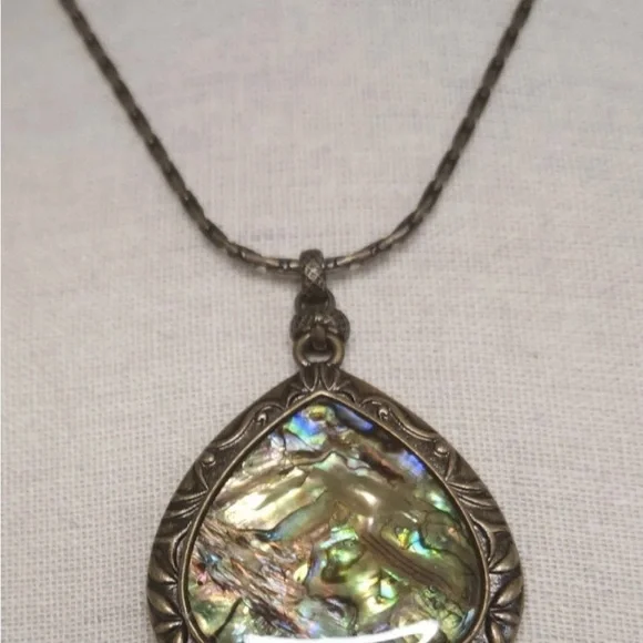 VTG RARE unique Abalone  Antique Gold Tone Doublesided Pendant With Birds - Picture 6 of 6